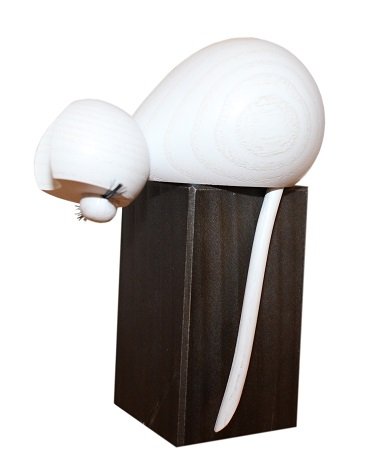 Wooden figure of a white cat sitting on a corner - 10.5cm